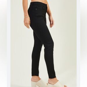NWT Altar’d State High-rise Skinny Strech Ankle Jeans in Jet Black Size 0 / 25
